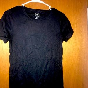 Gap women’s tee, medium